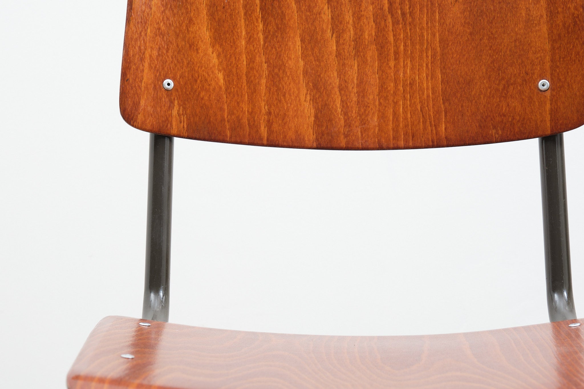 Chaise simple tube chêne / marron