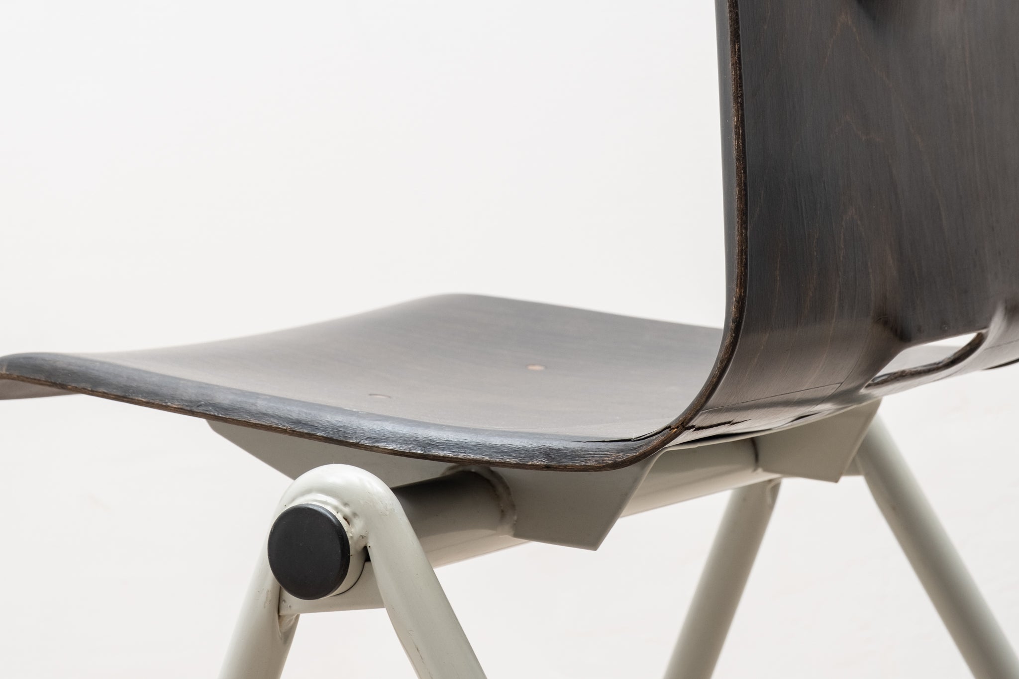 Chaise Galvanitas S30 ébène