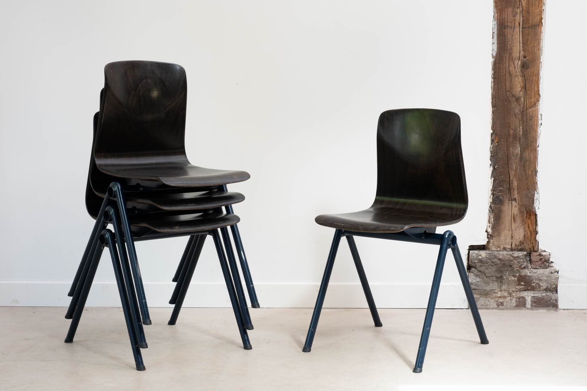 Chaise Galvanitas S30 ébène