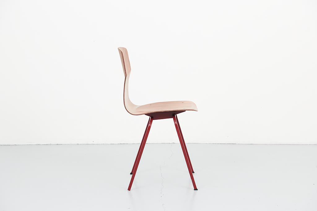 Chaise vintage Eromes E5 chêne et carmin