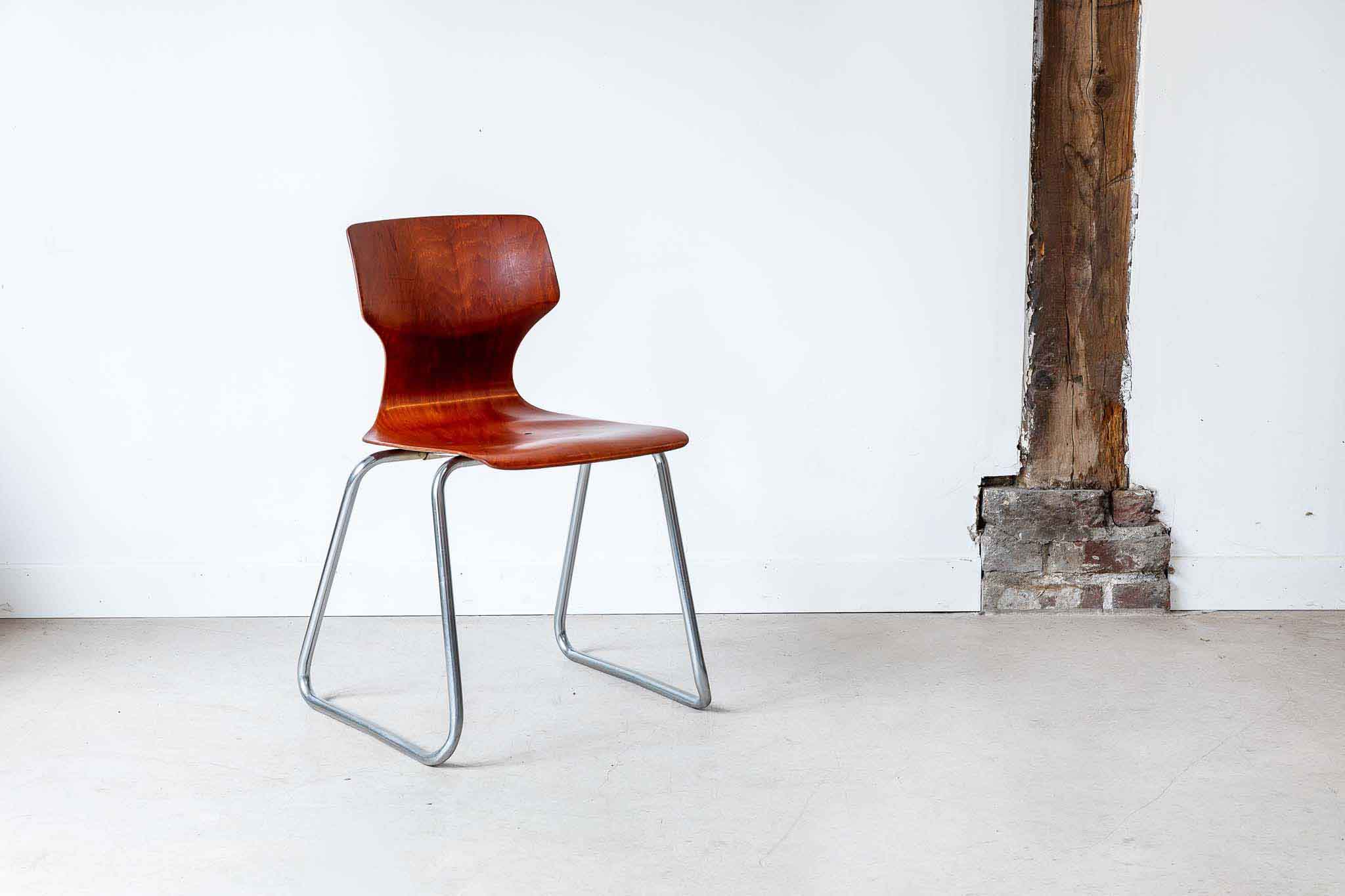 Chaise vintage Flötotto traîneau