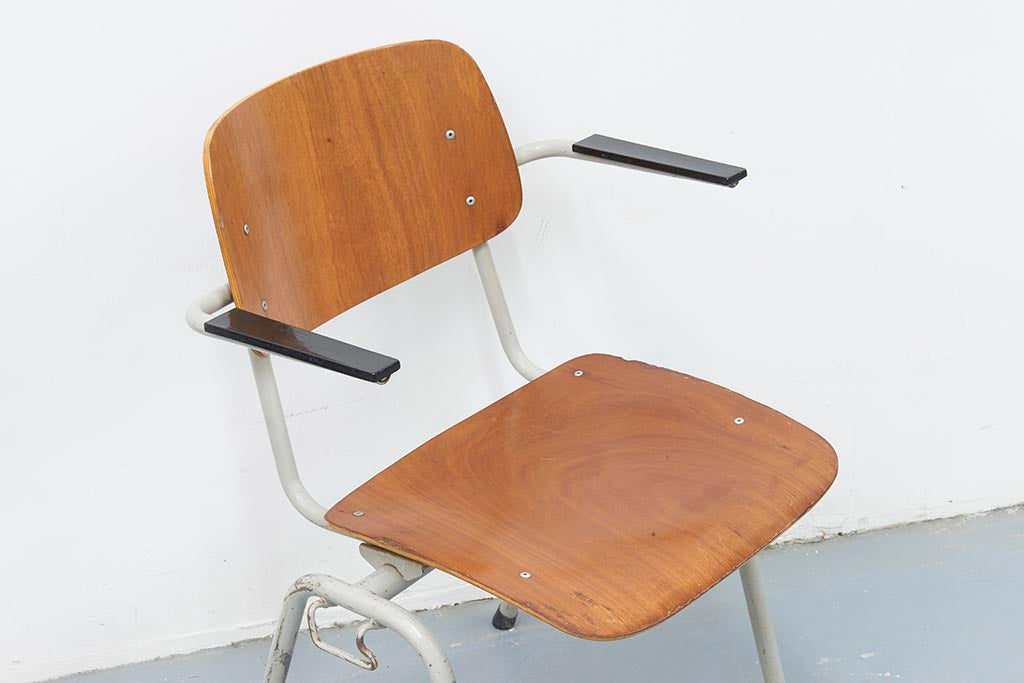 Chaise Marko plywood Chene Gris Clair Accoudoirs - Cartel de Belleville mobilier vintage paris