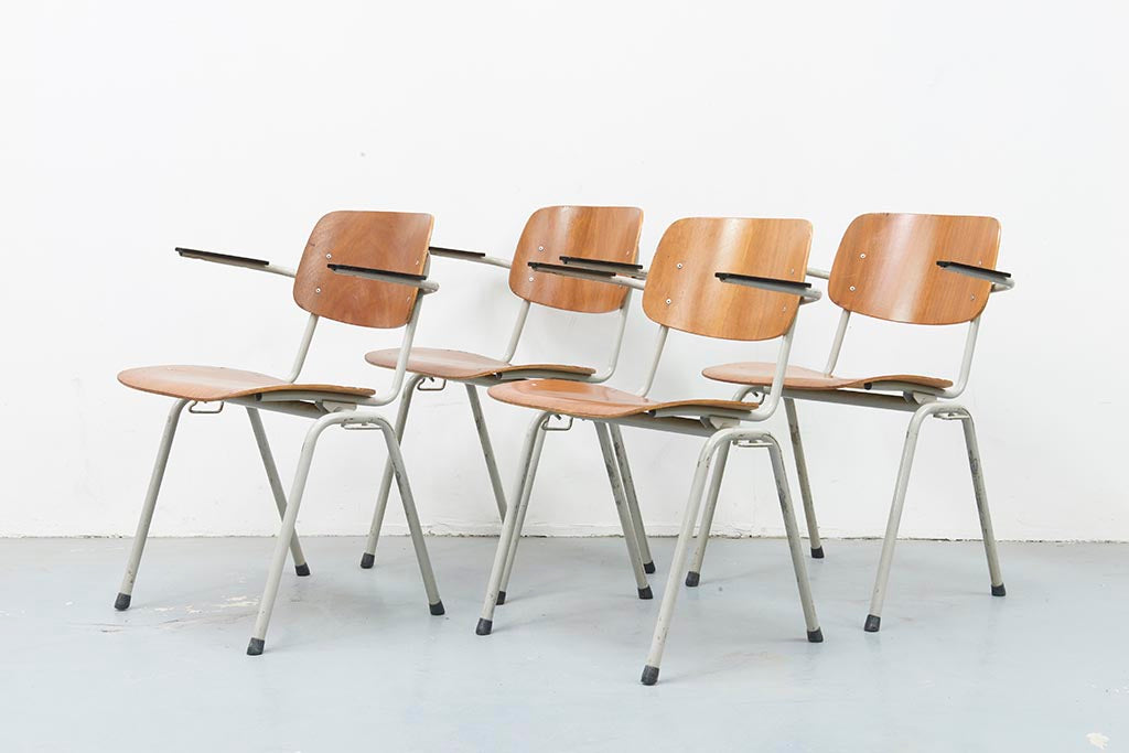 Chaise Marko plywood Chene Gris Clair Accoudoirs - Cartel de Belleville mobilier vintage paris