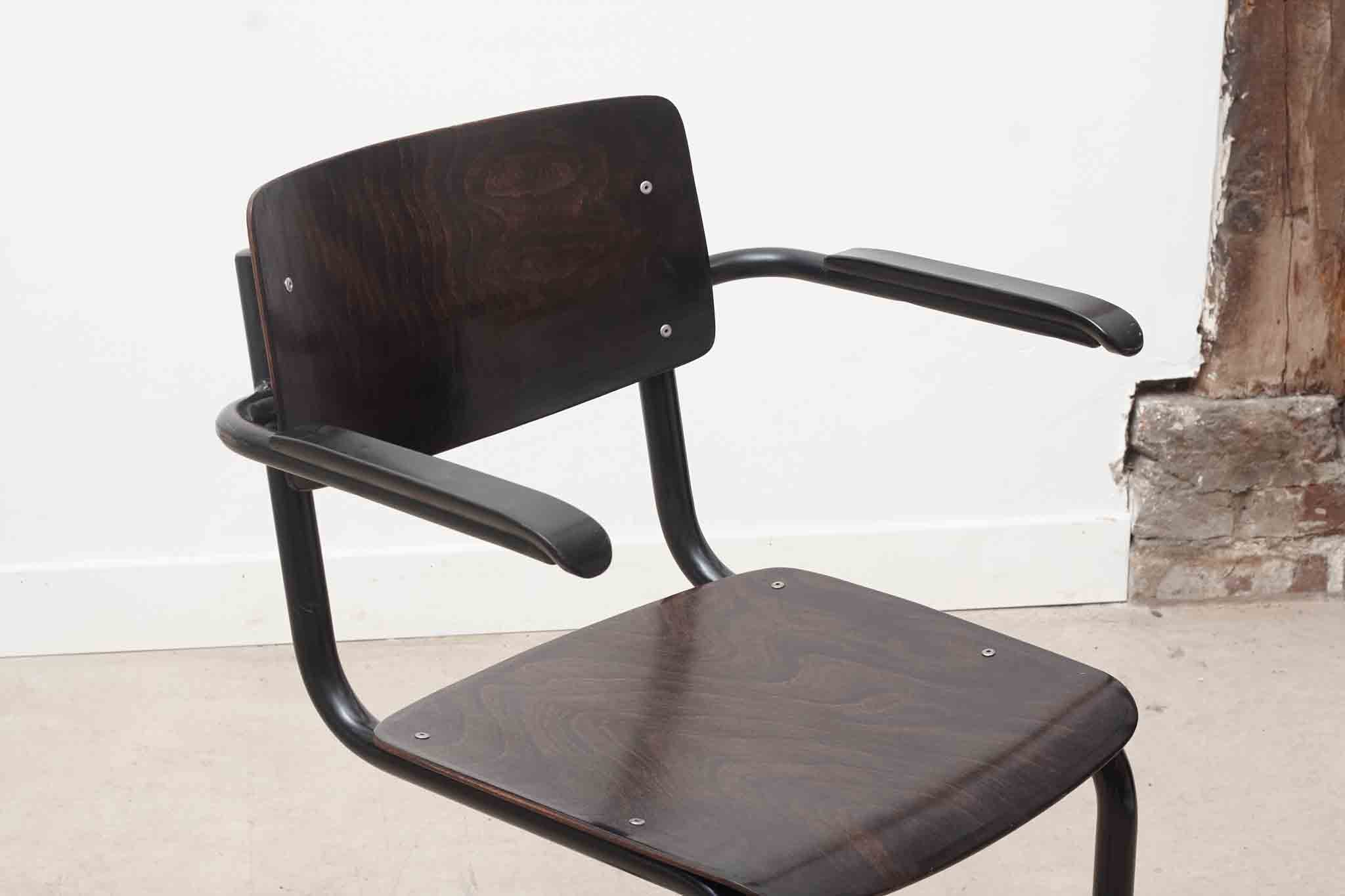 Chaise Pagholz en S avec accoudoirs