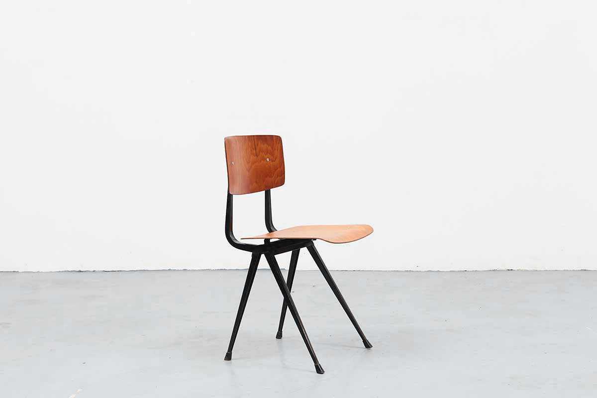 Chaise Friso Kramer Result Pagholz Chene/Noir - Cartel de Belleville mobilier vintage paris