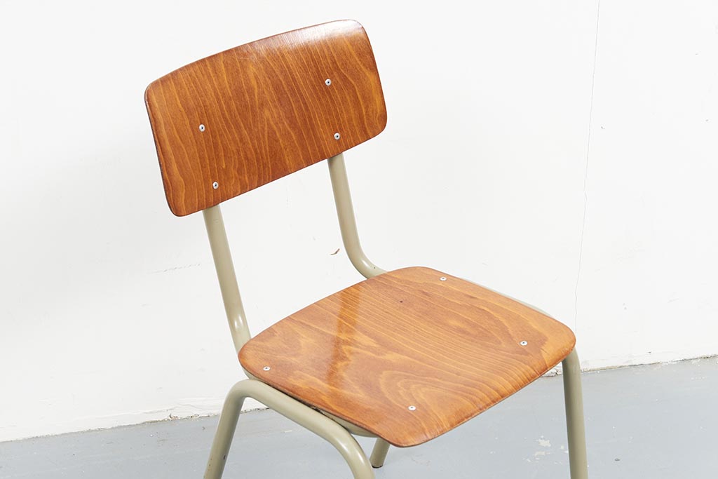 Chaise Tubax Chêne / Beige - Cartel de Belleville mobilier vintage paris