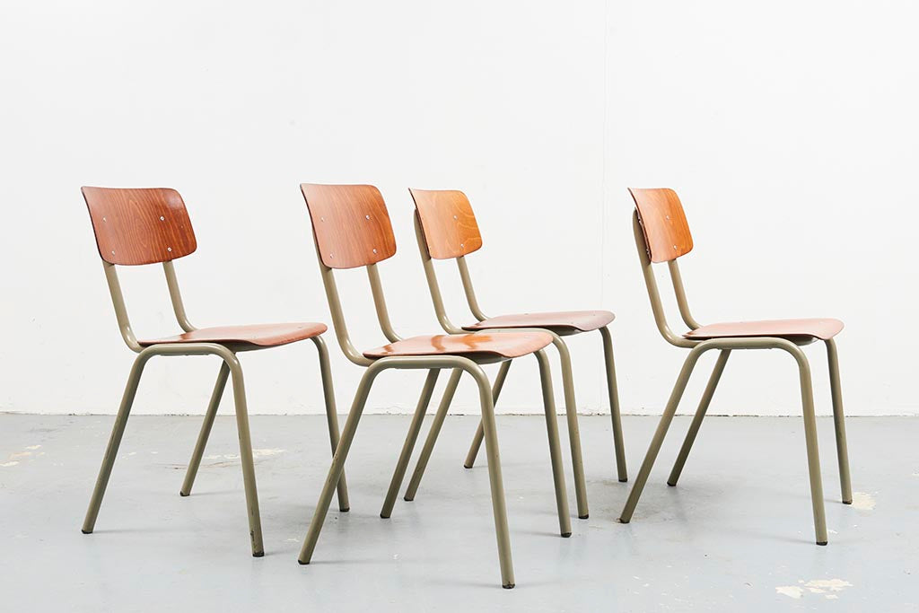 Chaise Tubax Chêne / Beige - Cartel de Belleville mobilier vintage paris