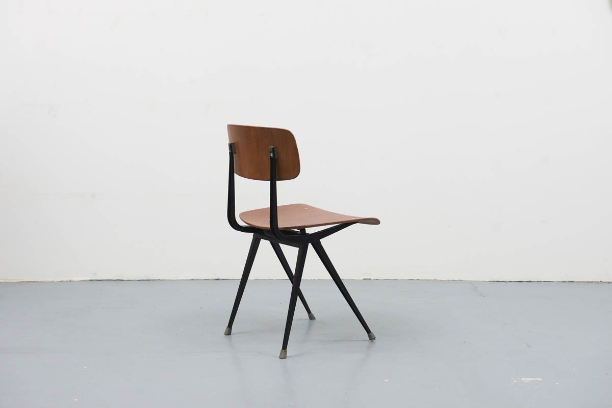 Chaise Friso Kramer Result pietement Noir - Cartel de Belleville mobilier vintage paris