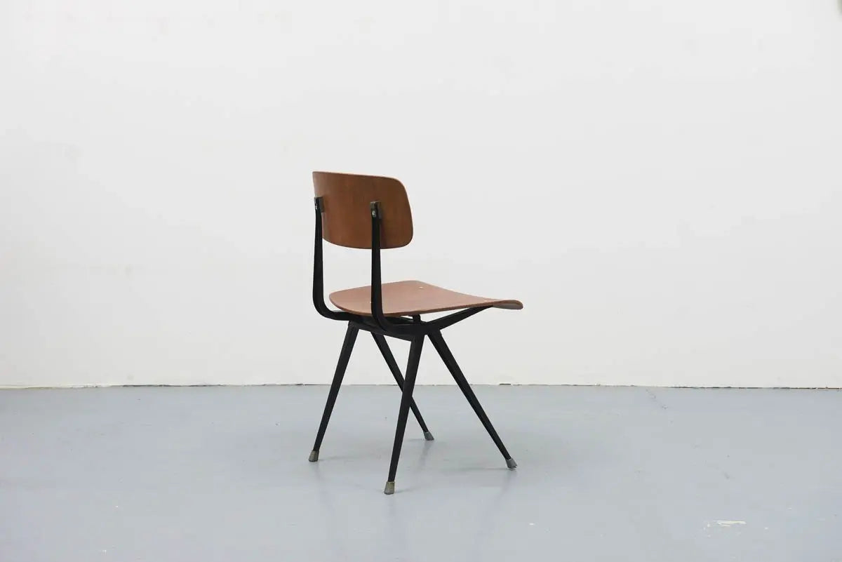 Chaise Friso Kramer Result pietement Noir - Cartel de Belleville mobilier vintage paris