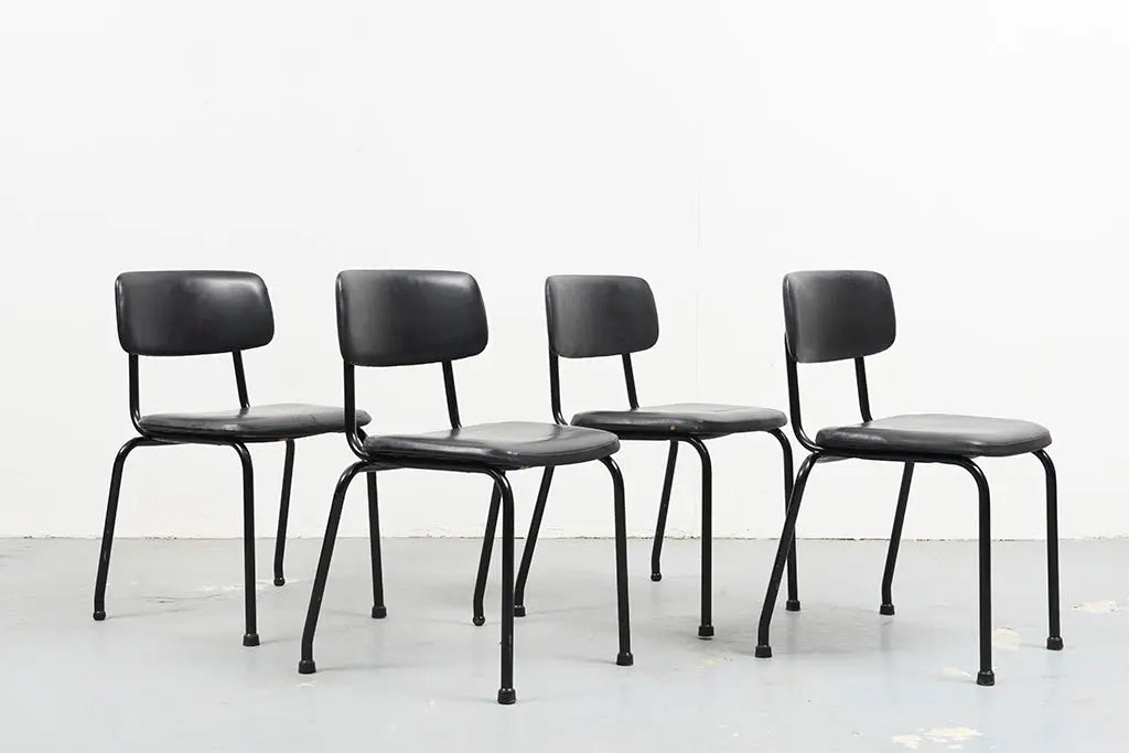 Chaises Ahrend skai noir Cartel de Belleville
