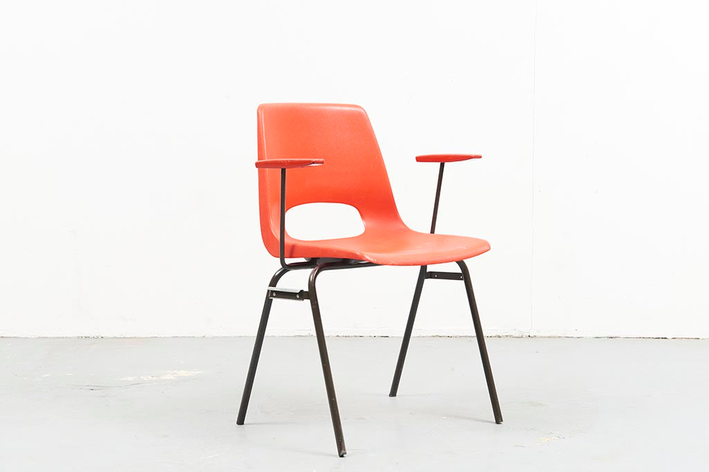 Chaises de terrasse vintage avec accoudoirs - Cartel de Belleville mobilier vintage paris