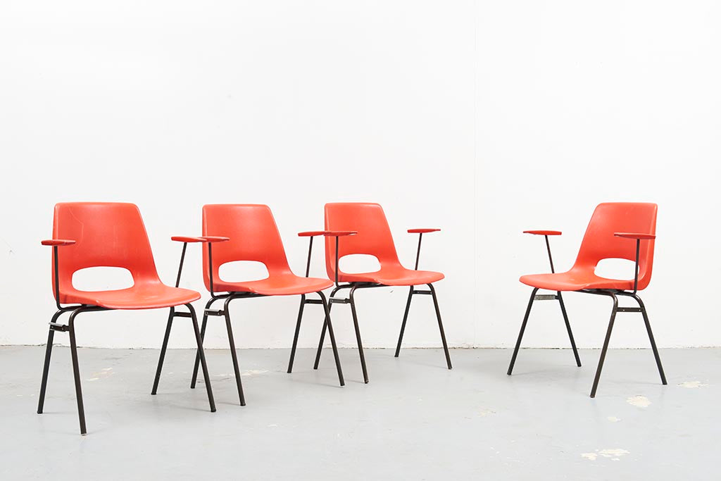 Chaises de terrasse vintage avec accoudoirs - Cartel de Belleville mobilier vintage paris