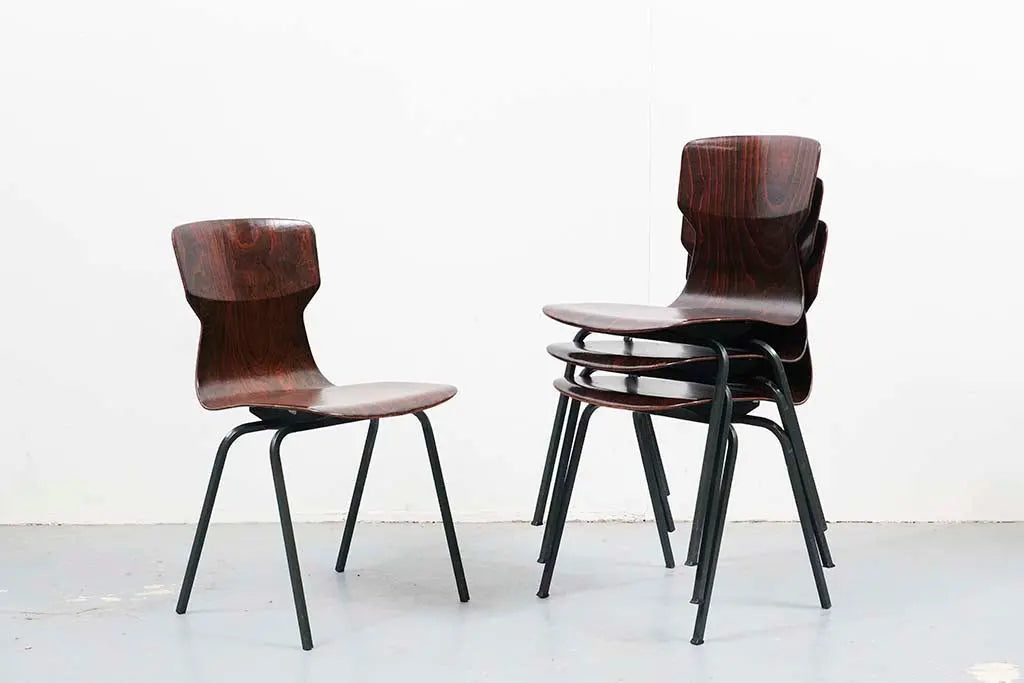 Chaise Eromes E5 empilable ébène et gris Cartel de Belleville