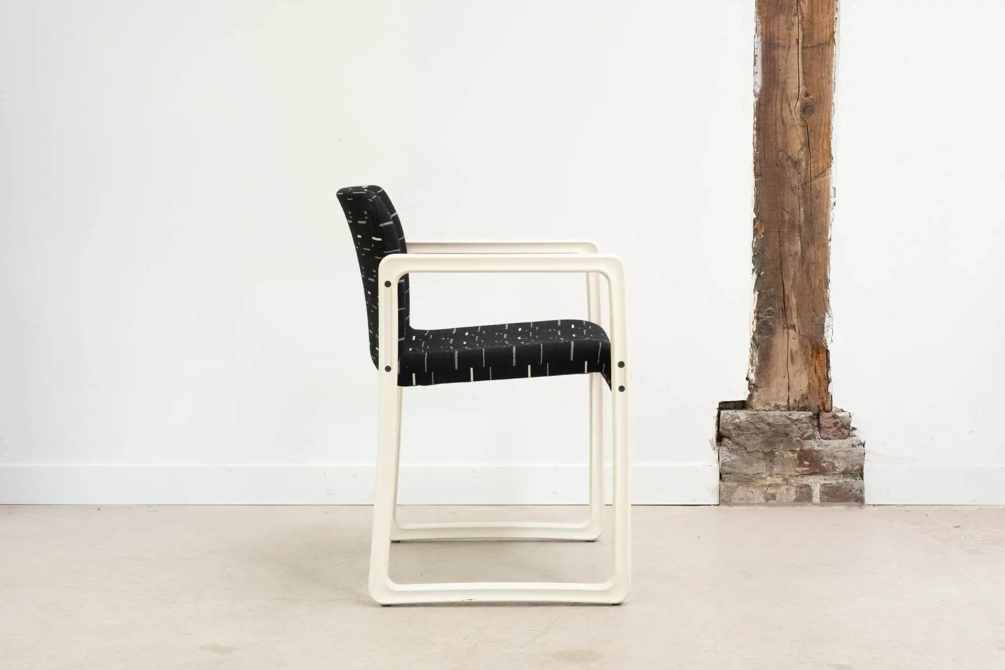 Fauteuil Kembo Upsilon à motifs Cartel de Belleville