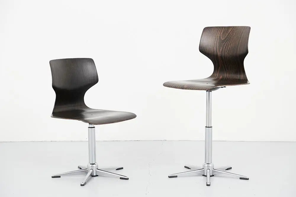 Chaise atelier ajustable Flötotto ébène et chrome Cartel de Belleville