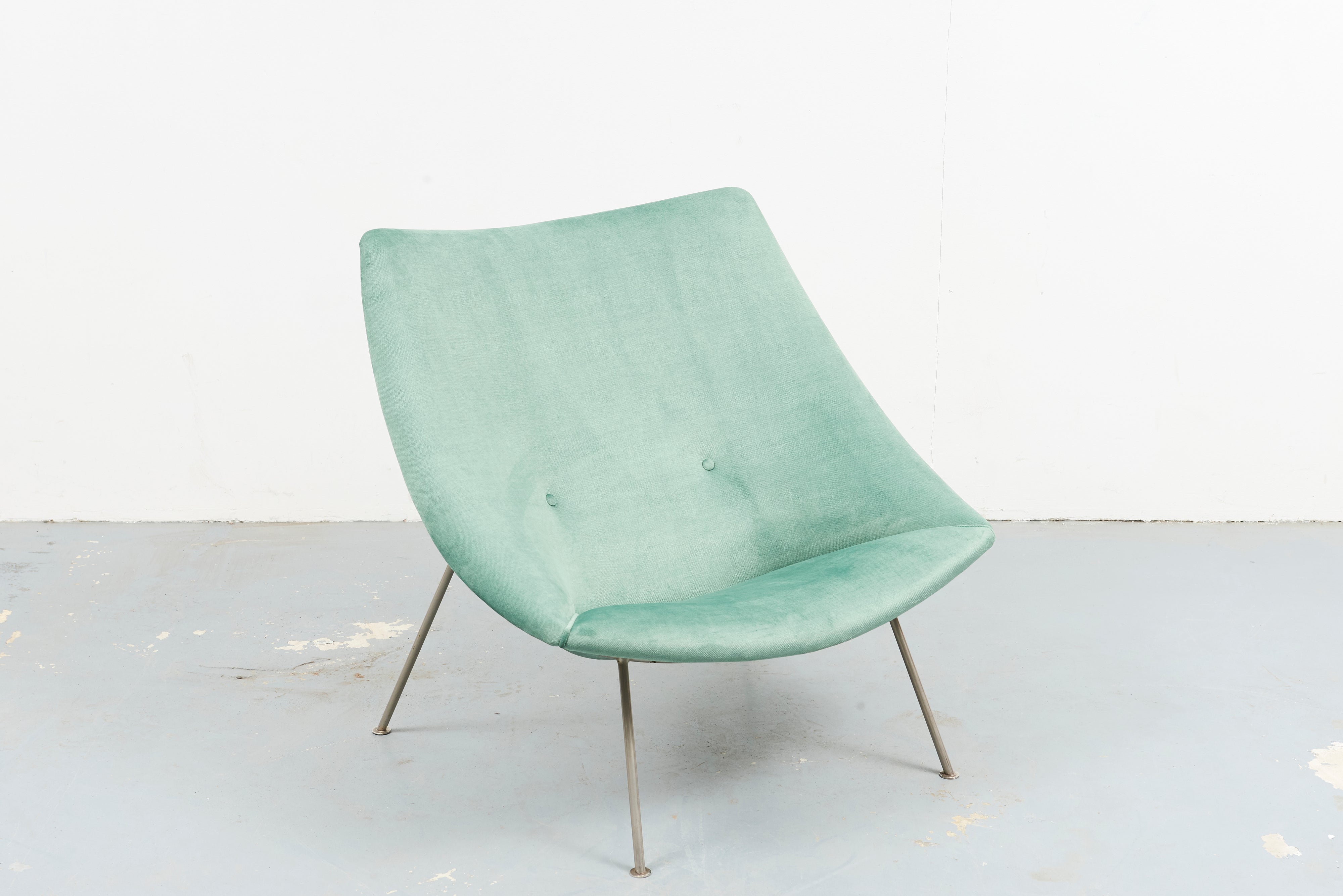 Fauteuil Oyster de Pierre Paulin Cartel de Belleville