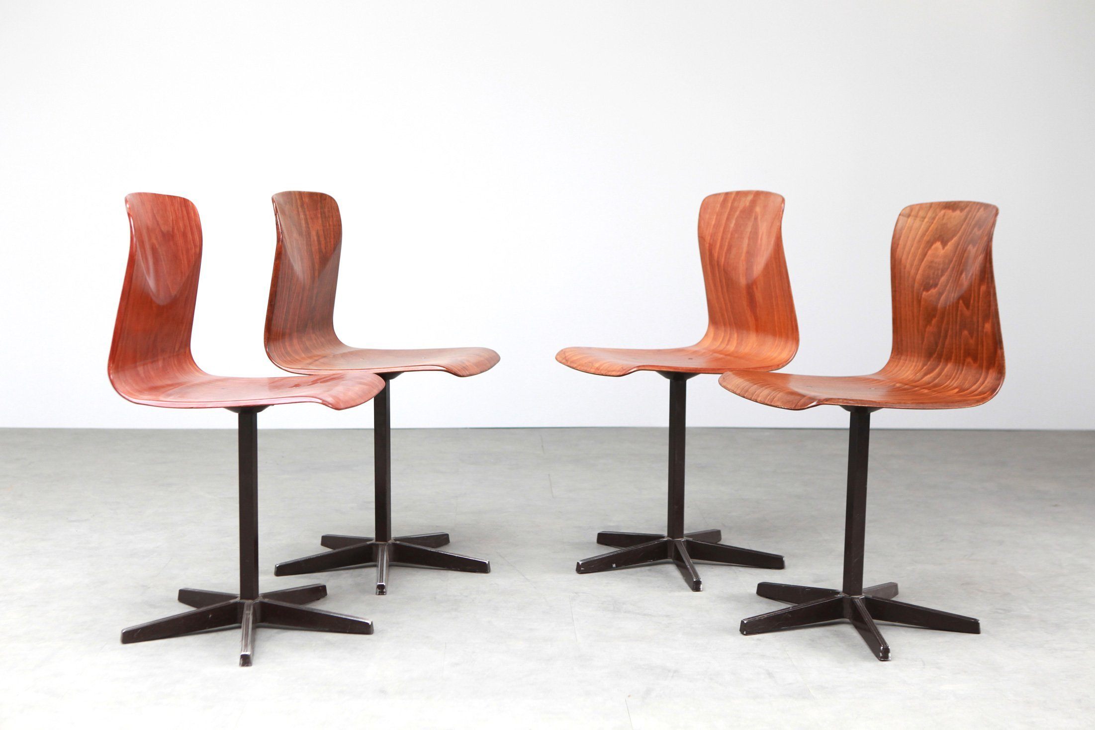 Chaises atelier Galvanitas - Cartel de Belleville mobilier vintage paris