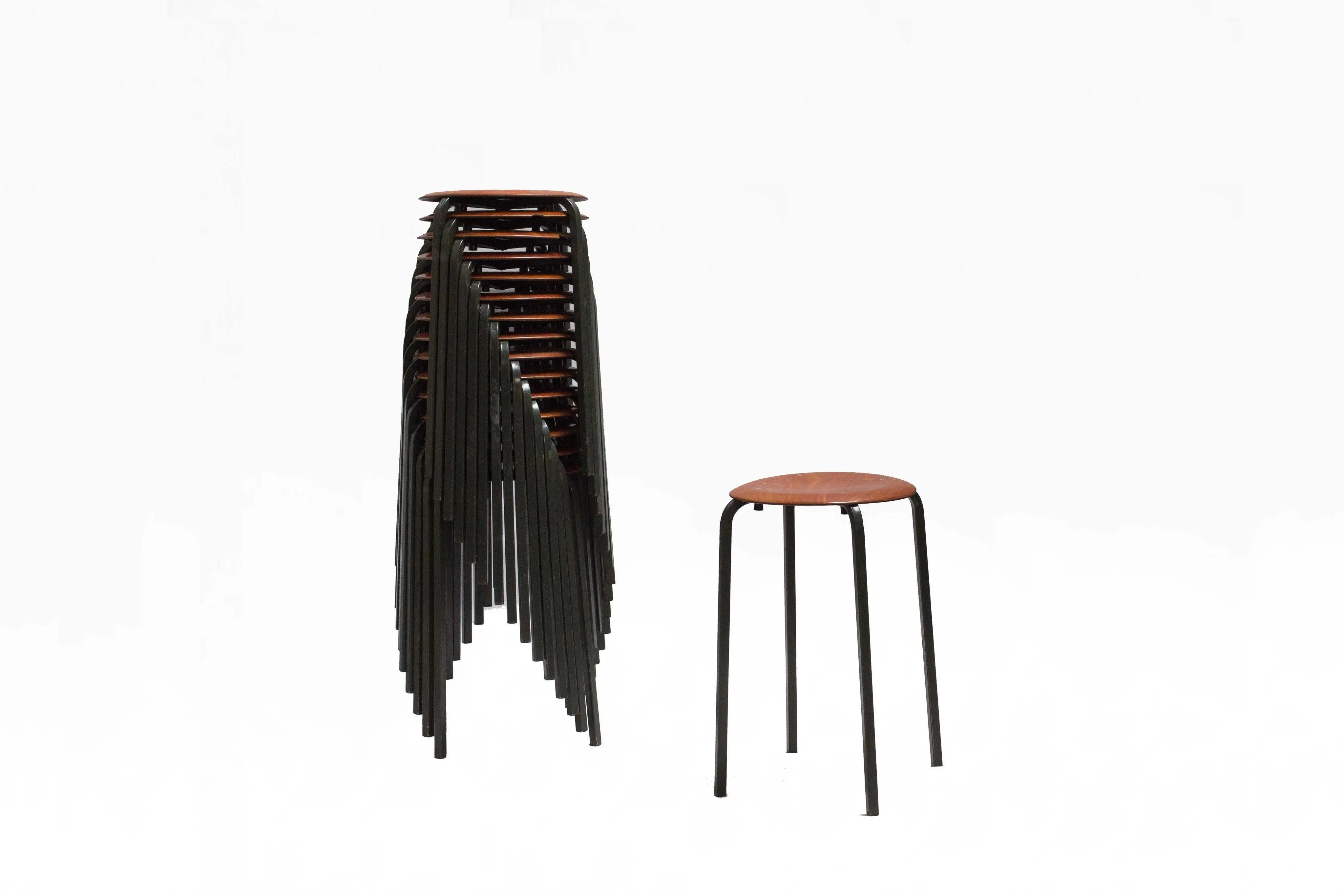 Tabouret Eromes vintage (15 disponibles) - Cartel de Belleville mobilier vintage paris
