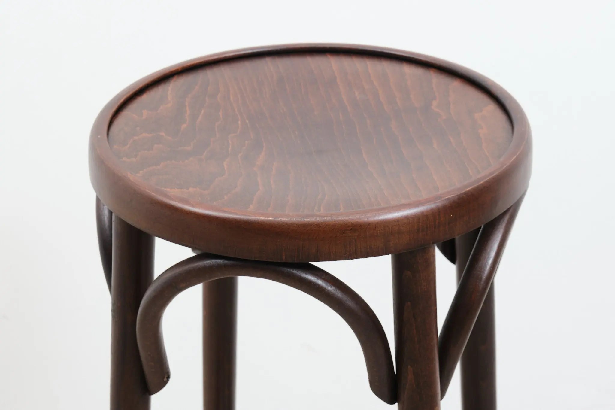 Tabouret de bar style Thonet Cartel de Belleville