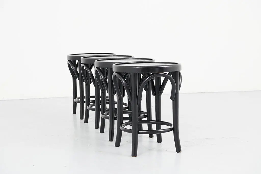 Tabouret bas style Thonet noir neuf Cartel de Belleville