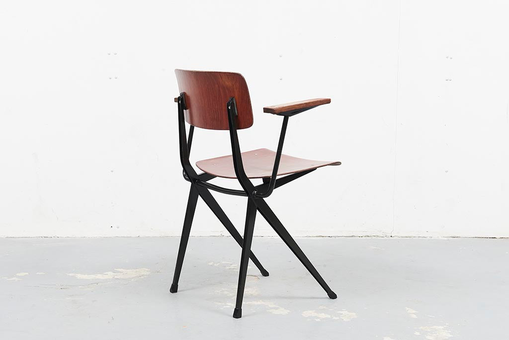 Chaise Marko 202 "Spinstoel" accoudoirs Cartel de Belleville