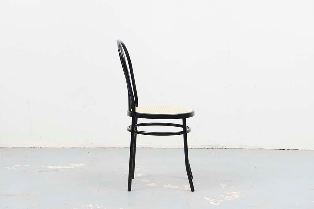 Chaises bistrot vintage cannée et noir