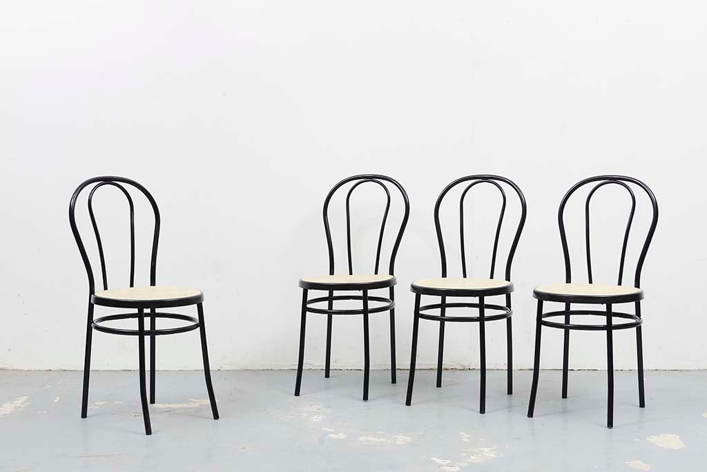 Chaises bistrot vintage cannée et noir Cartel de Belleville