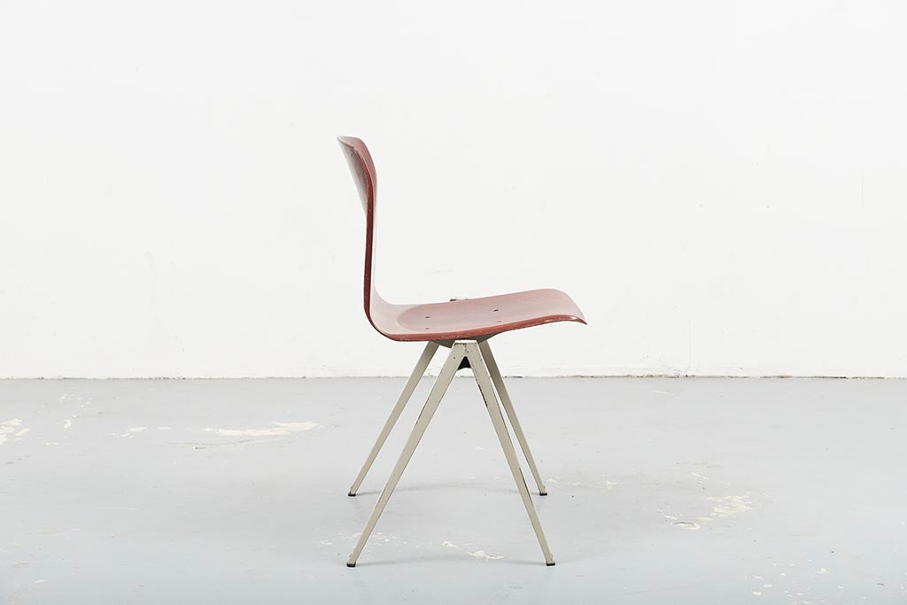 Chaise vintage Galvanitas S22 acajou et beige Cartel de Belleville