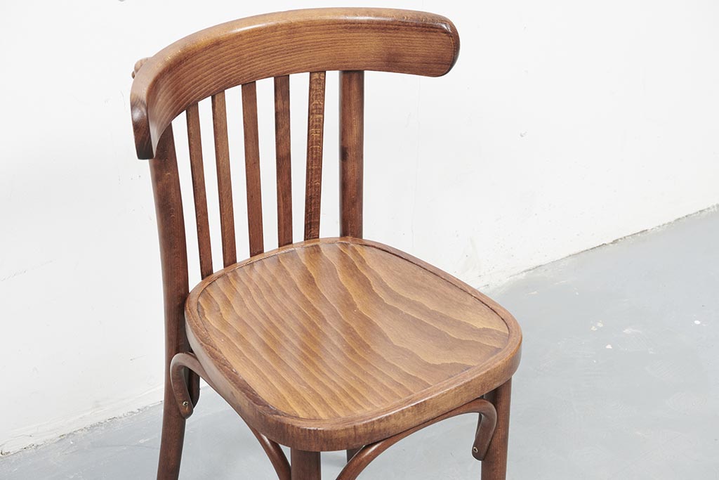 Chaise bistrot style Baumann chêne Cartel de Belleville