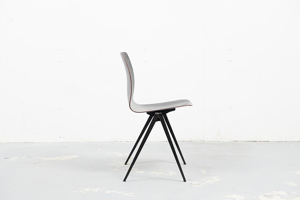 Chaise vintage Galvanitas S22 ébène et noir coque "organique"