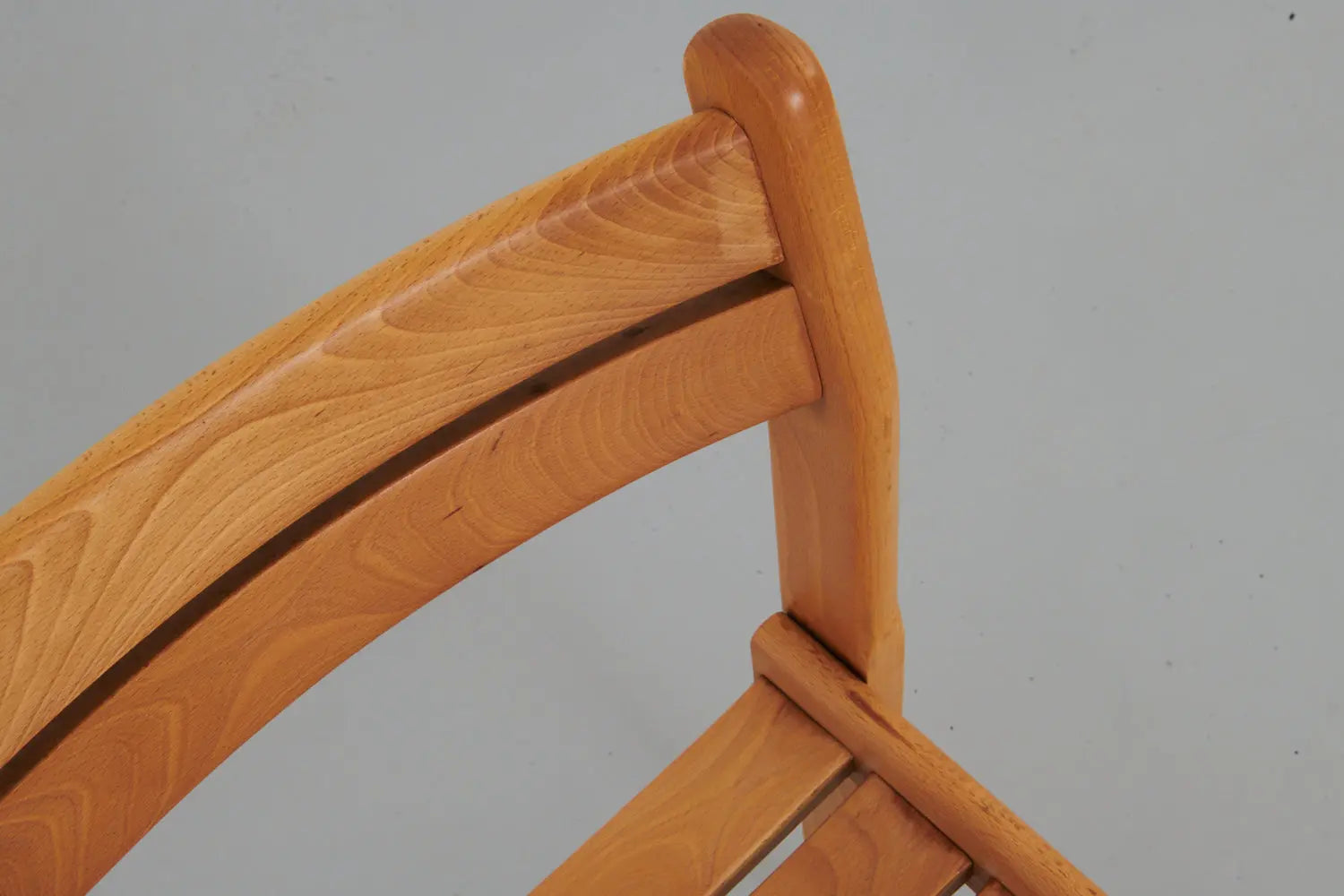 Chaise vintage style André Sornay hêtre Cartel de Belleville