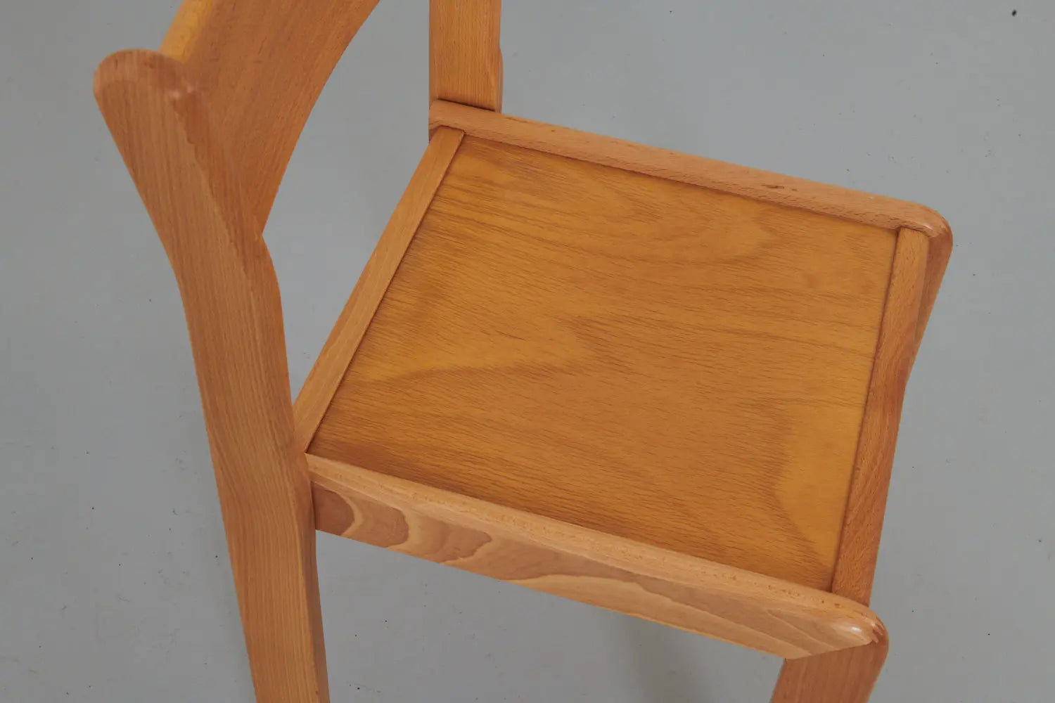 Chaise vintage tout bois hêtre Cartel de Belleville