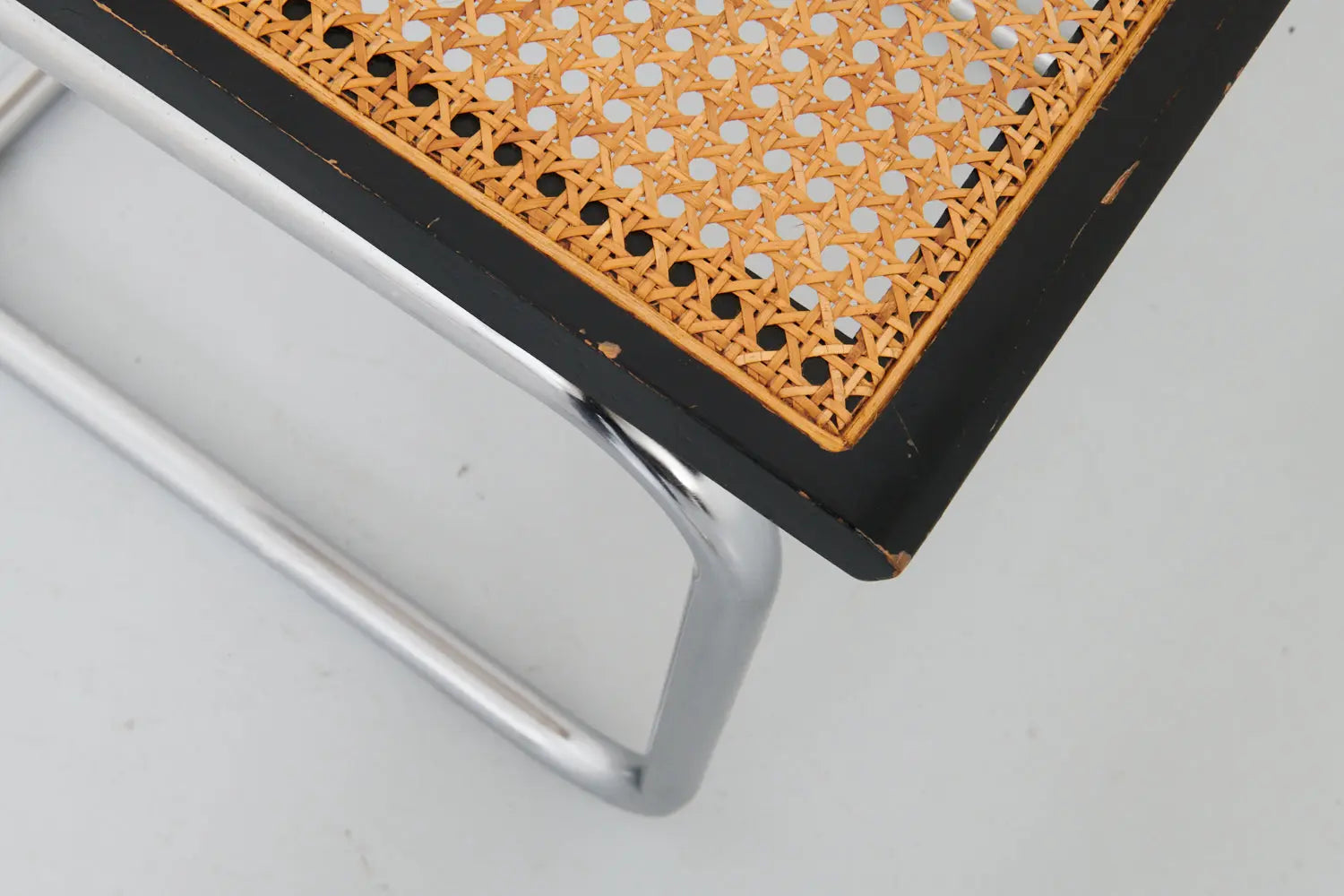 Chaise vintage Cesca noire B32 de M.Breuer édition Cidue Cartel de Belleville