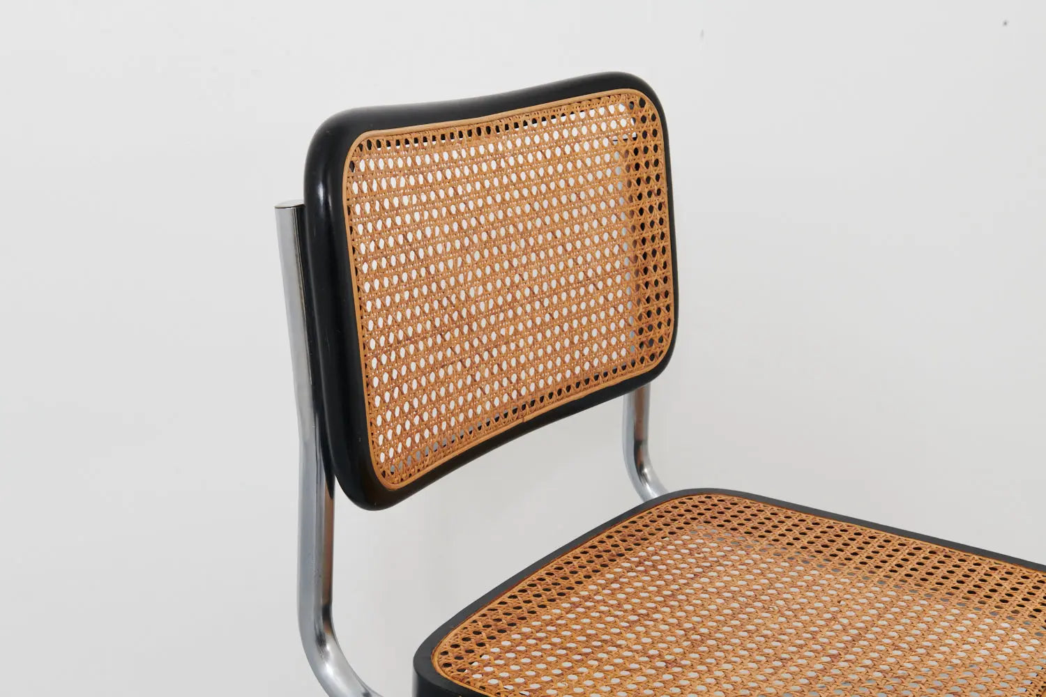 Chaise vintage Cesca noire B32 de M.Breuer édition Cidue Cartel de Belleville