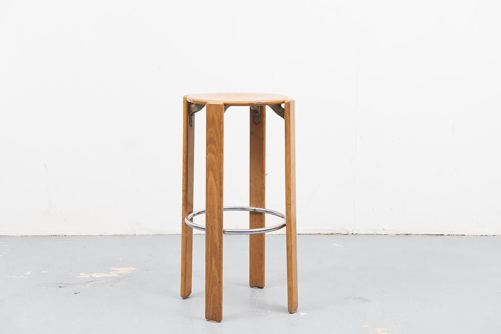 Tabouret vintage Bruno Rey chêne Cartel de Belleville