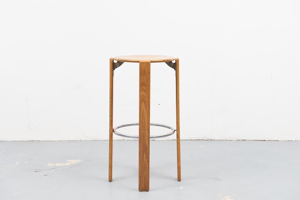 Tabouret vintage Bruno Rey chêne Cartel de Belleville