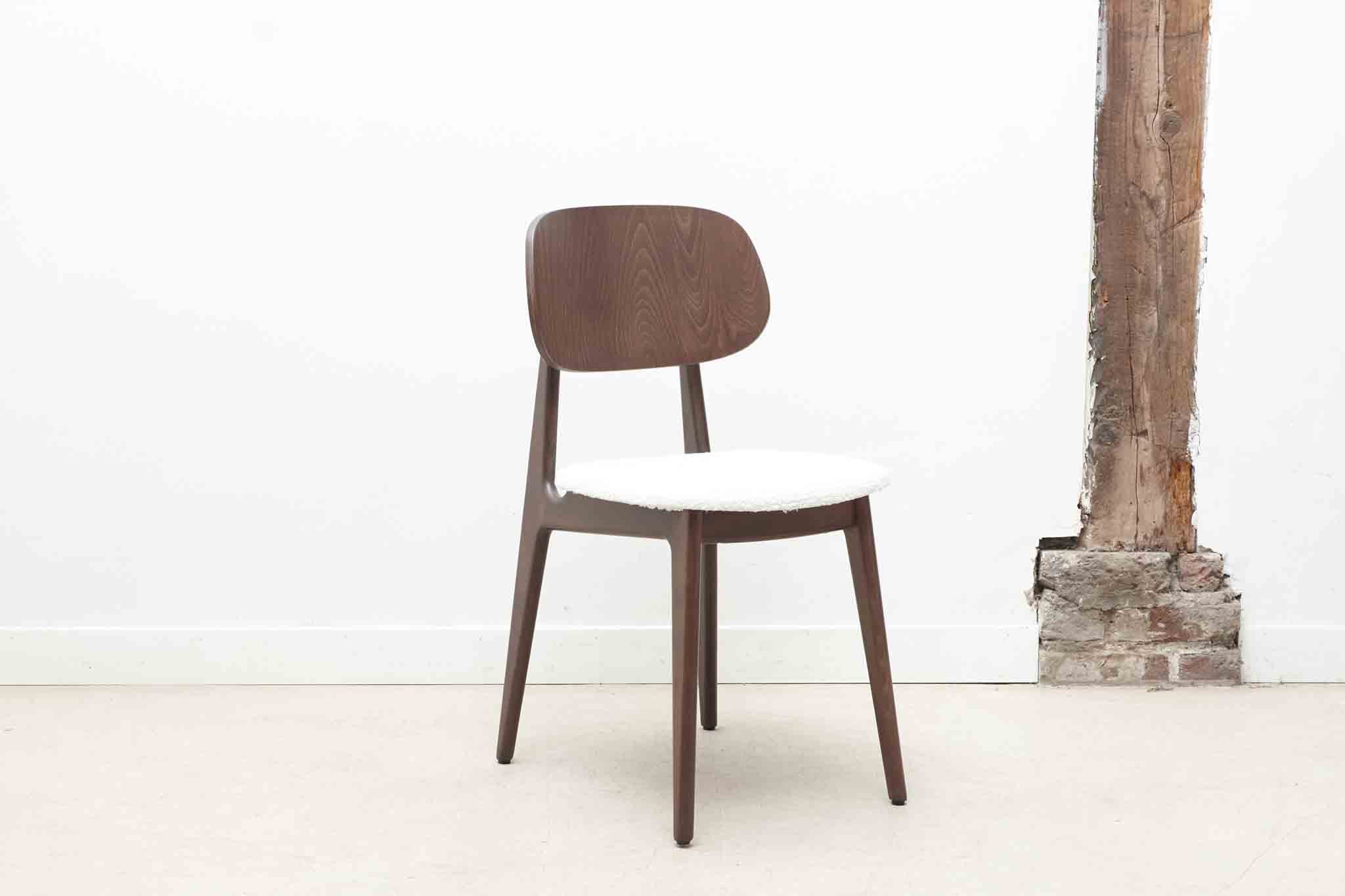 Chaise en bois style Japonais tapissee