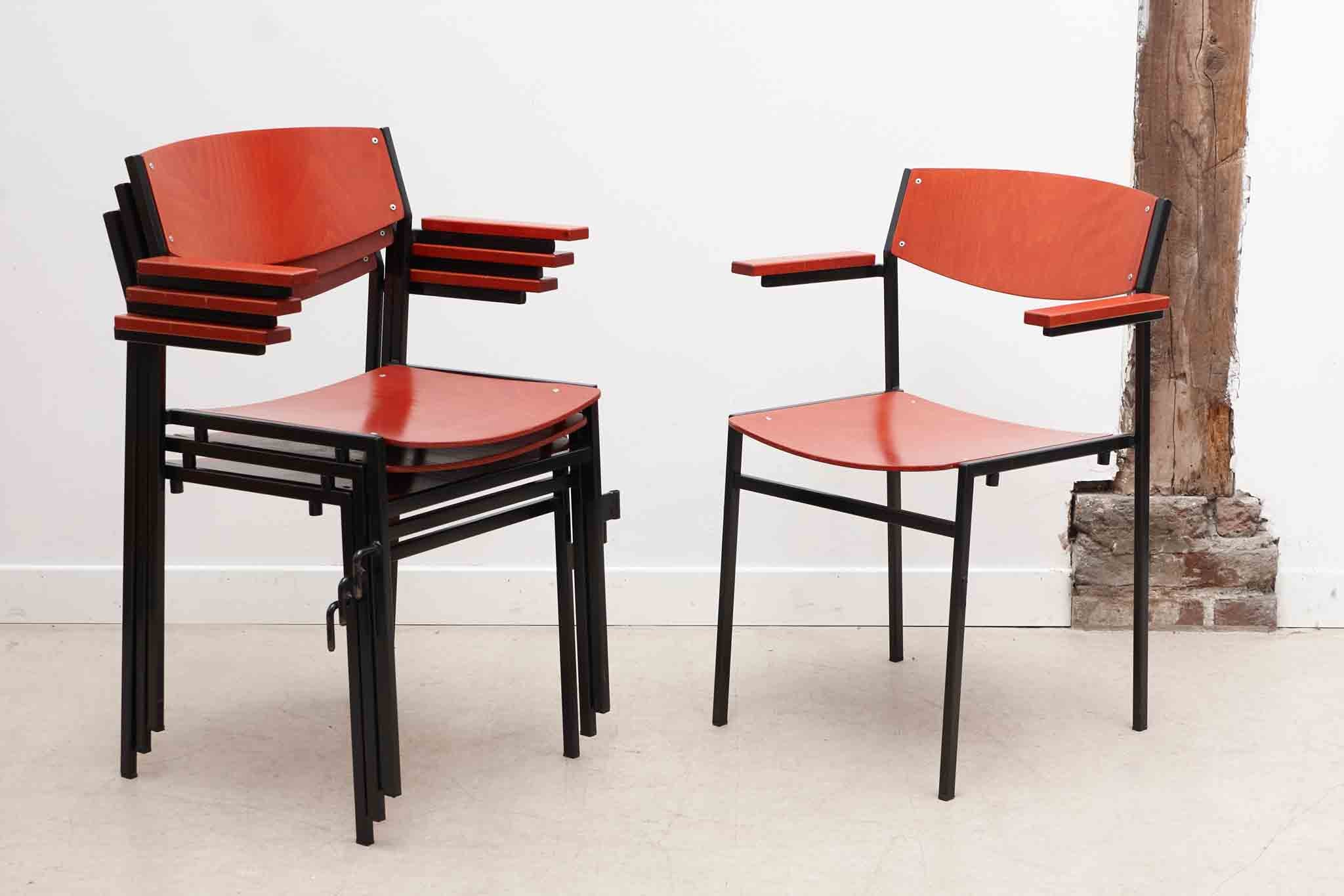 Chaises Gijs van der Sluis rouge et noir