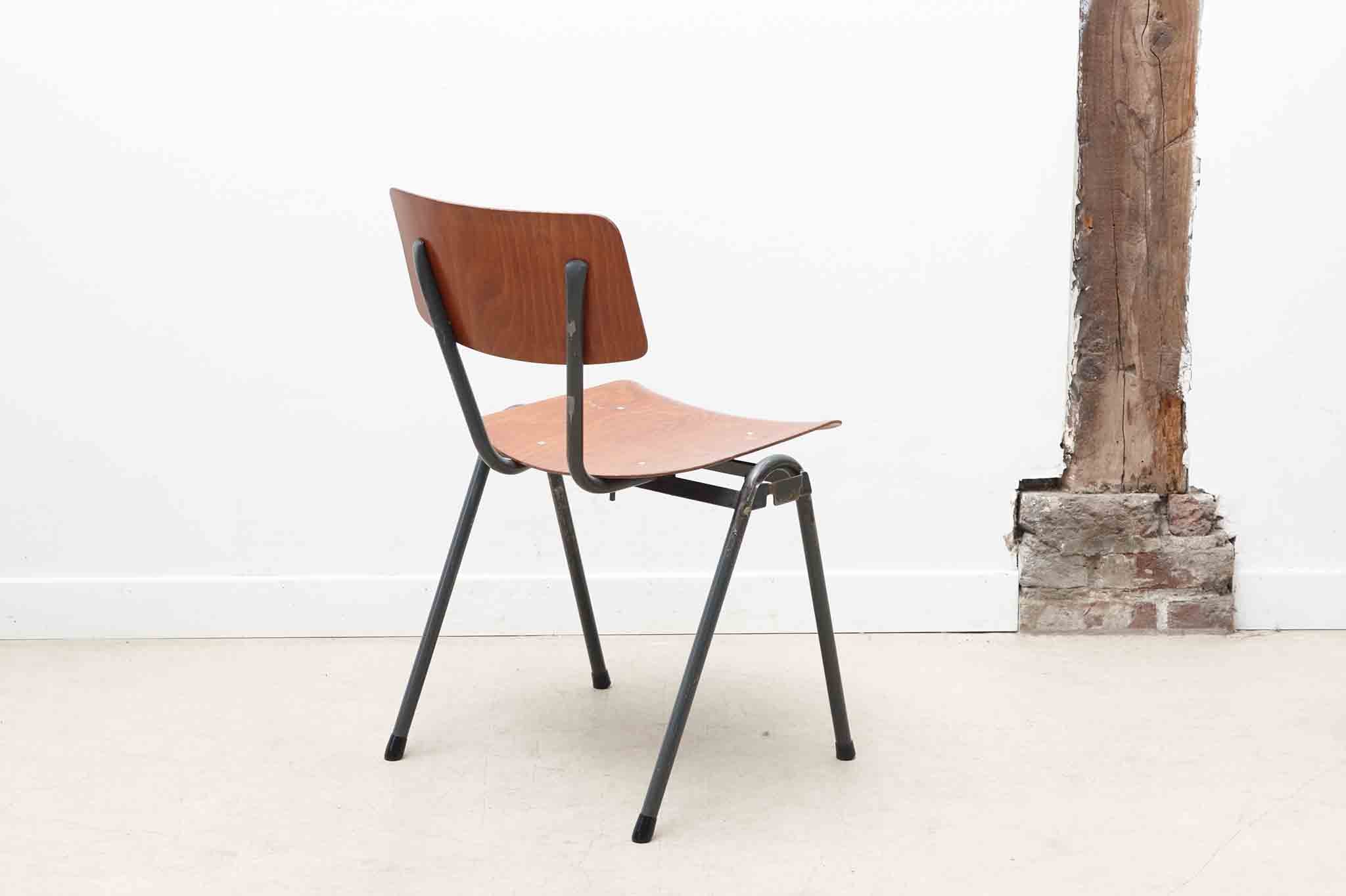Chaise Eromes chêne et gris-vert avec accroches