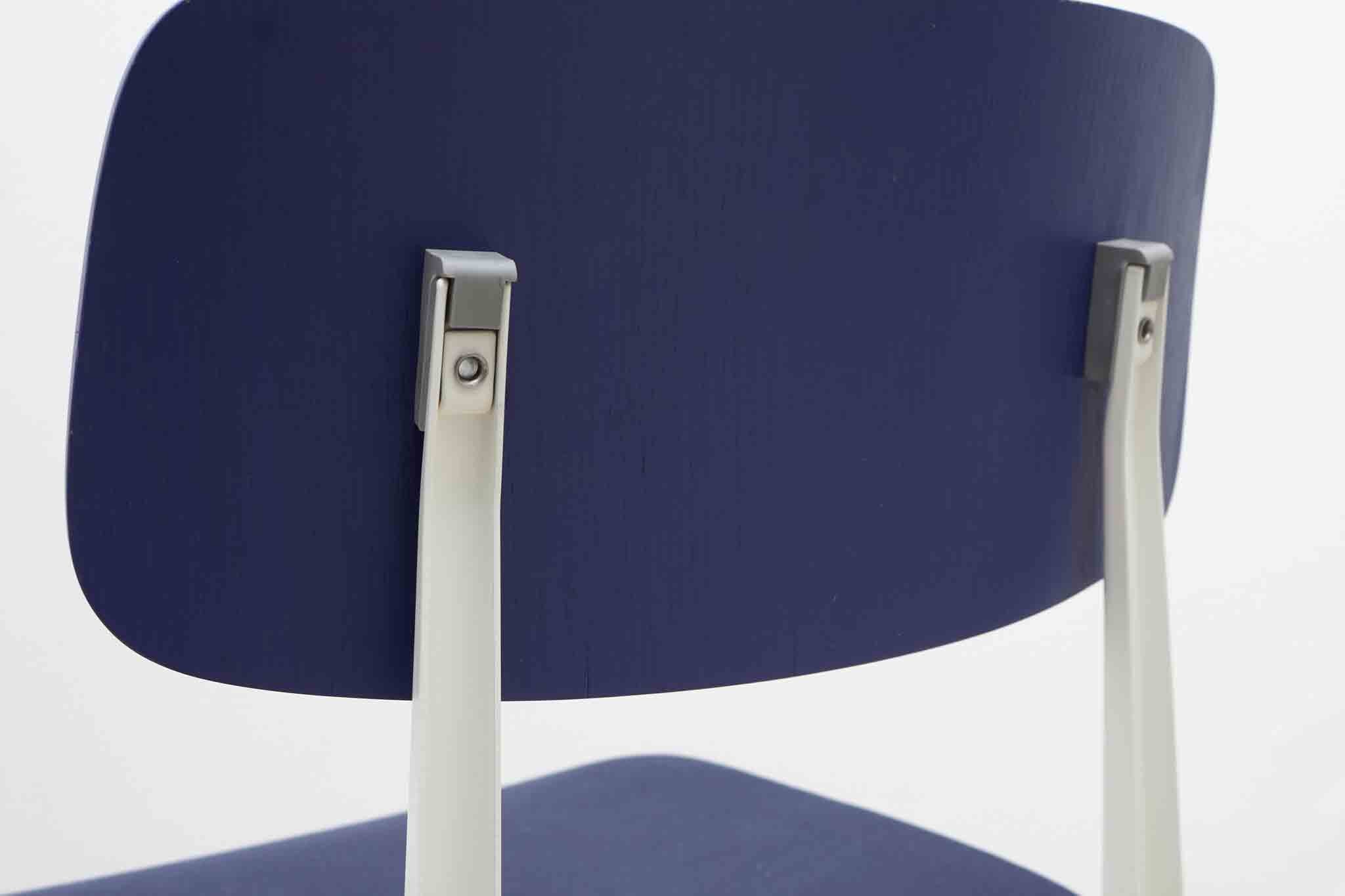 Chaise  Friso Kramer "Result" tapissée et blanc