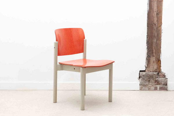 Chaise vintage Kusch & Co modèle 5400 orange et blanche