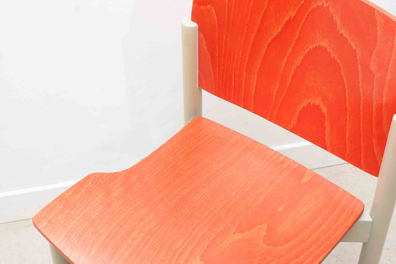 Chaise vintage Kusch & Co modèle 5400 orange et blanche