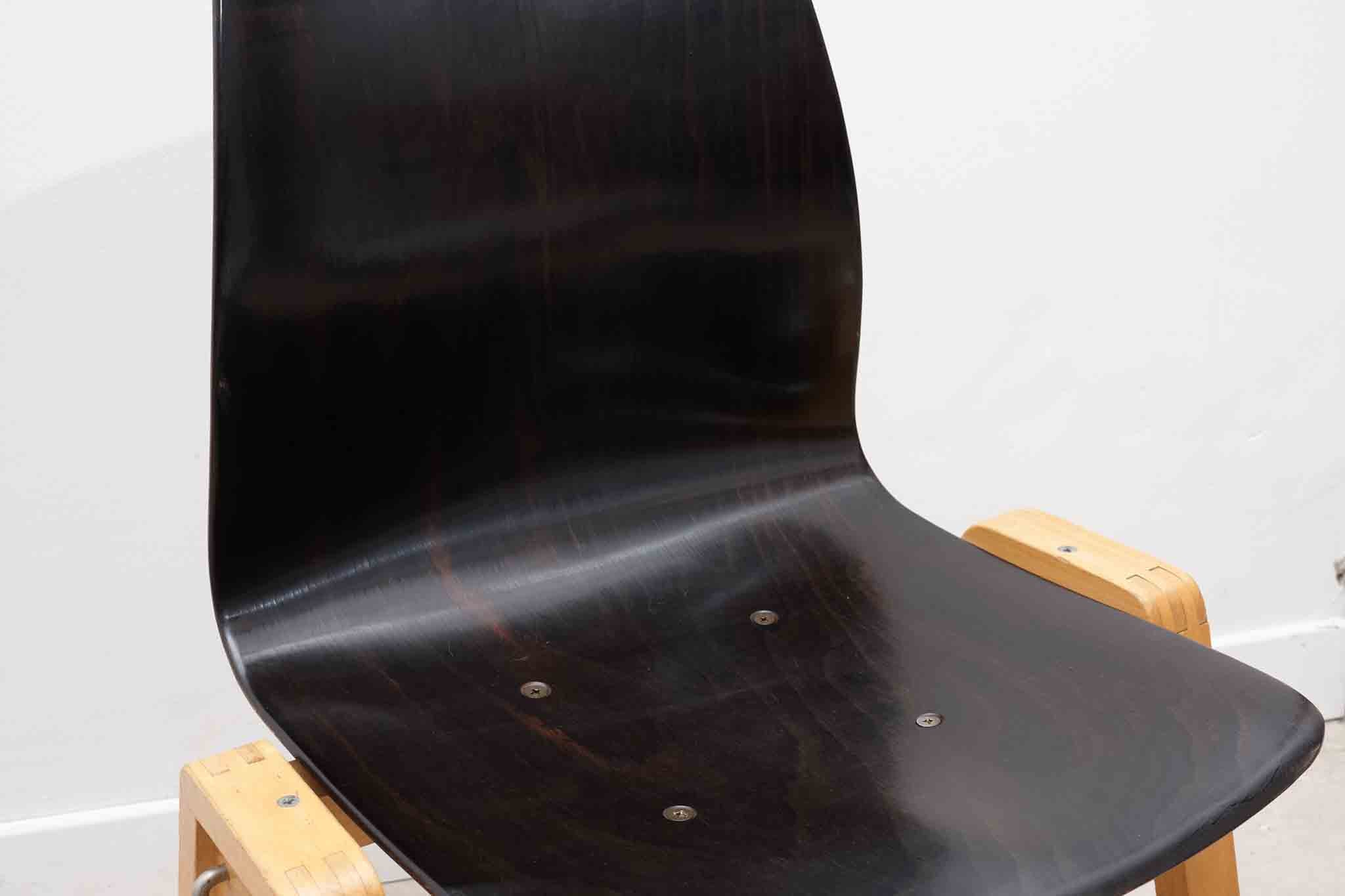 Chaise bistrot empilable Pagholz ébène et hêtre