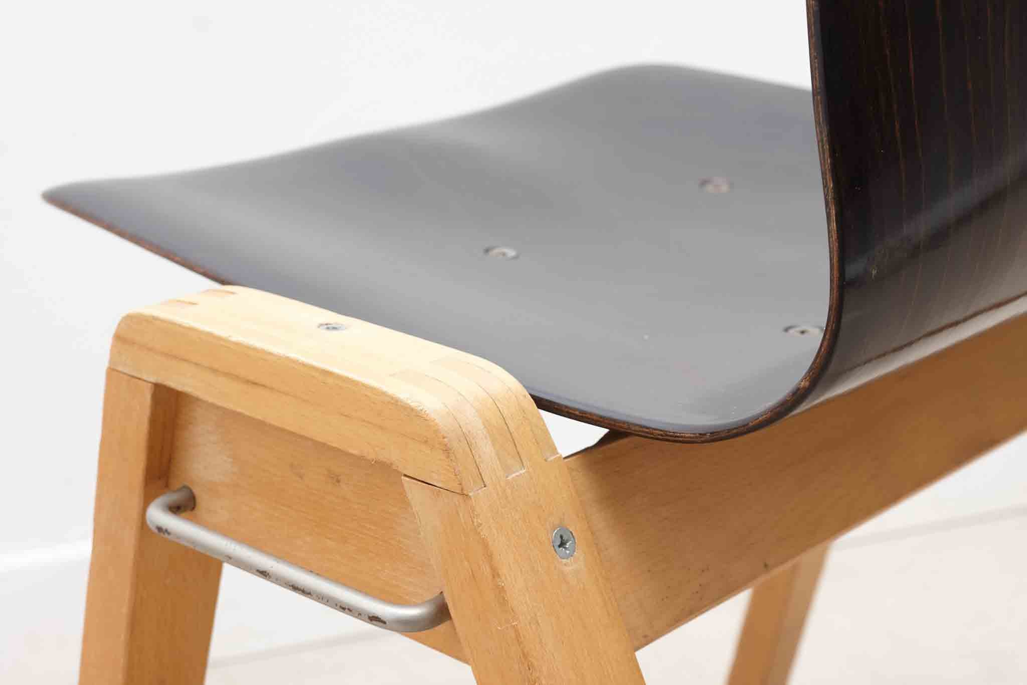 Chaise bistrot empilable Pagholz ébène et hêtre