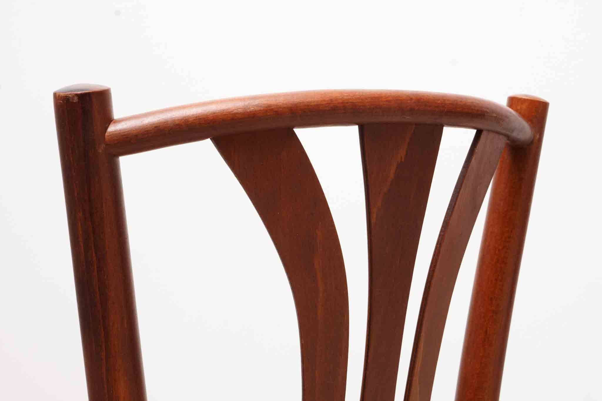 Chaise bistrot style Thonet acajou