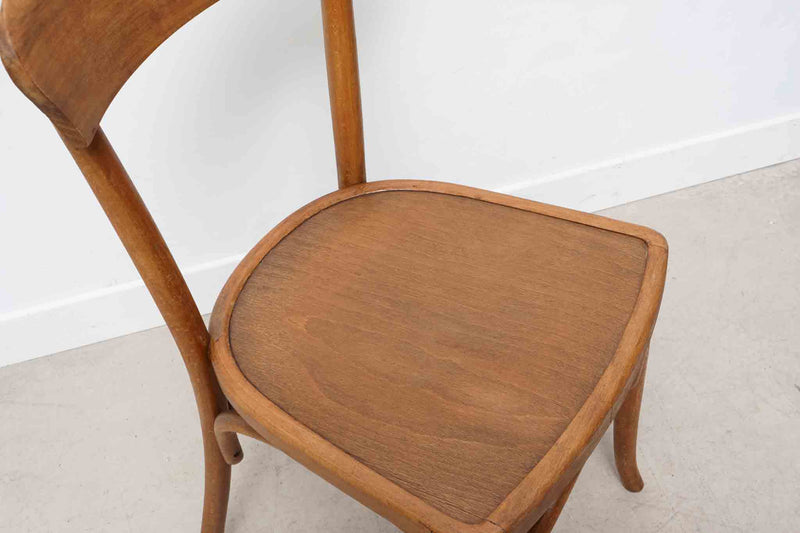 Bistro chair with oak armrests