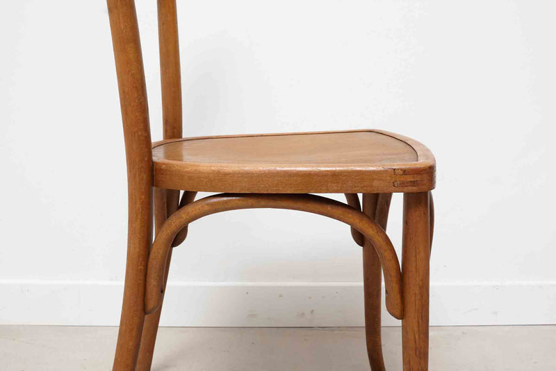 Bistro chair with oak armrests