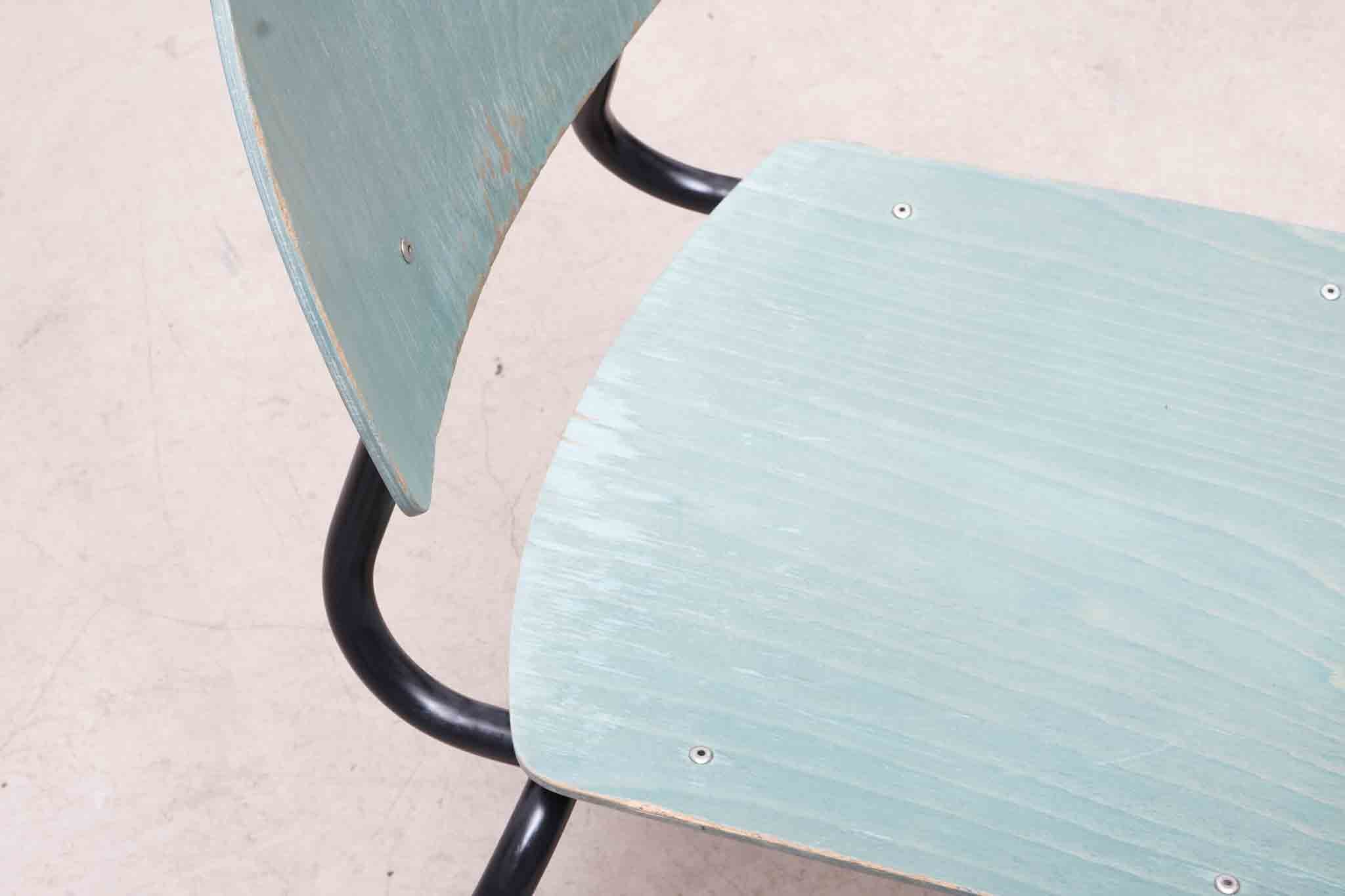 Arena 022 formica chair