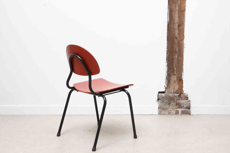 Arena 022 formica chair