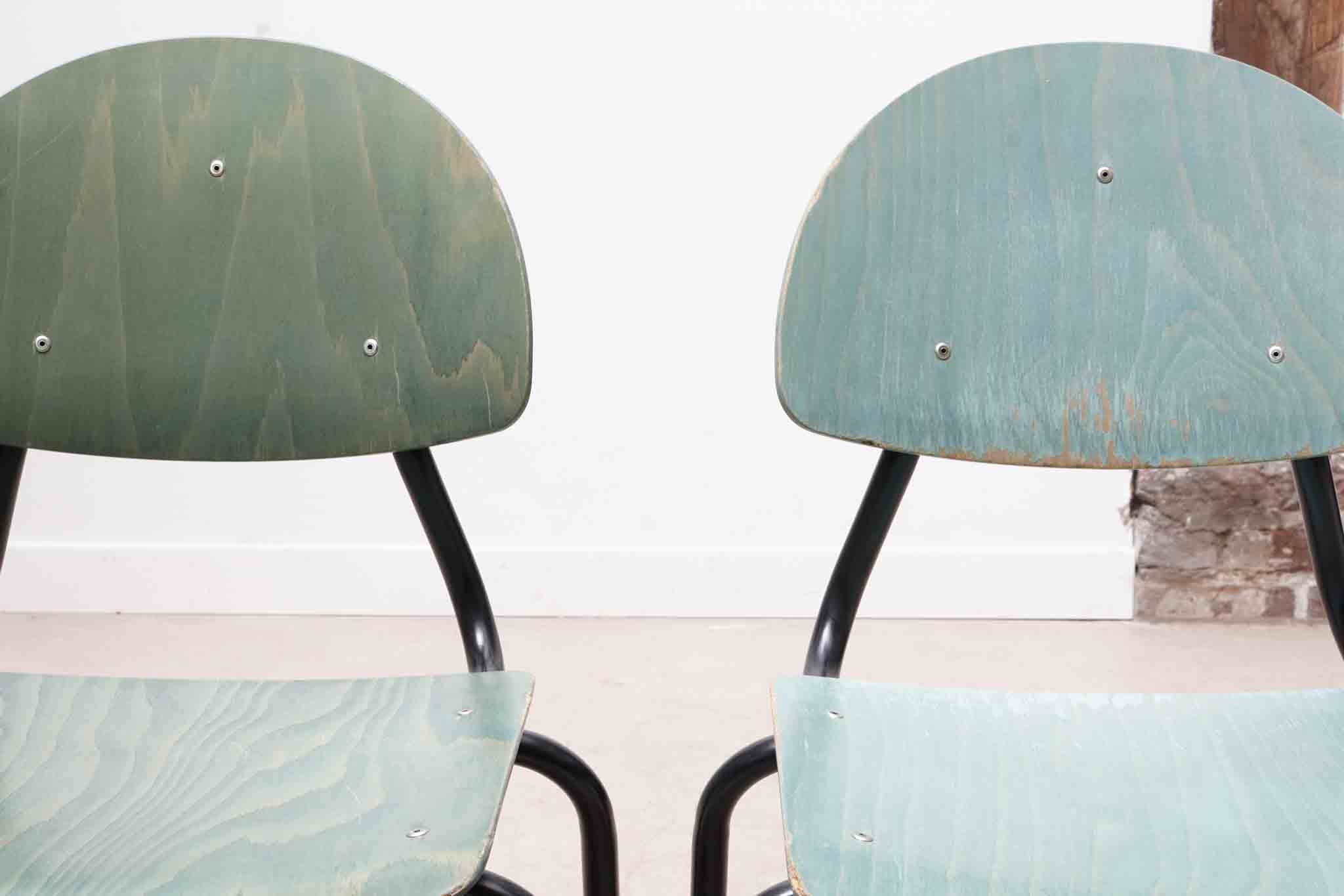 Arena 022 formica chair